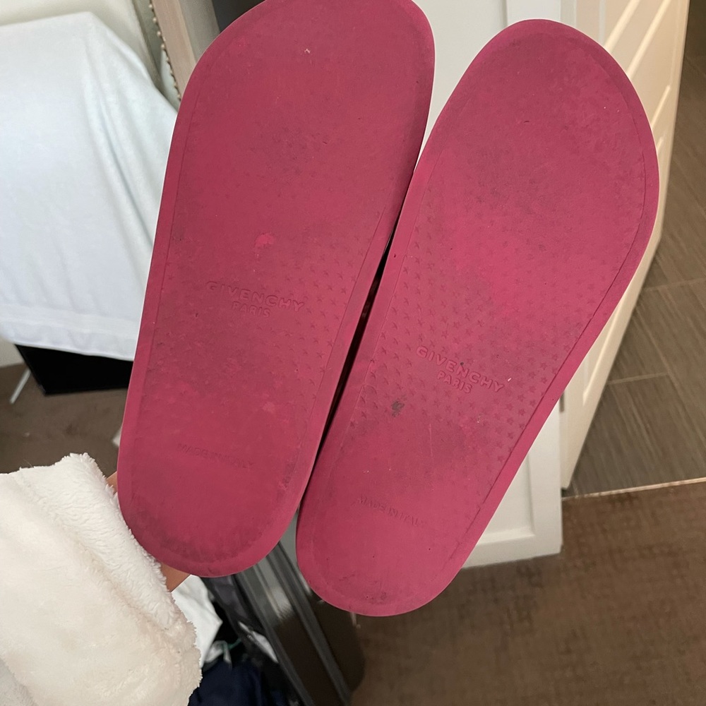 Authentic Givenchy Slide Sandals - Picture 4 of 4